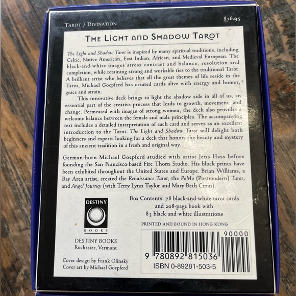 The Light and Shadow Tarot Cards - Picture 10 of 11